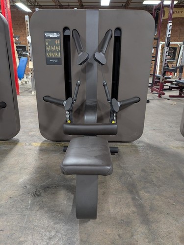 Techngym low pull machine - low,